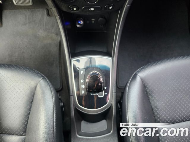 Hyundai Accent 2015 — photo 6