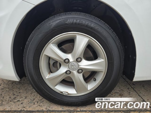 Hyundai Accent 2015 — photo 16