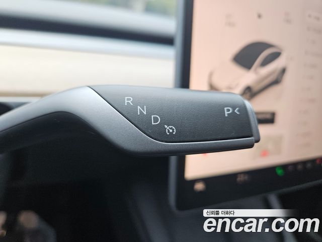 Tesla Model Y 2024 — photo 8