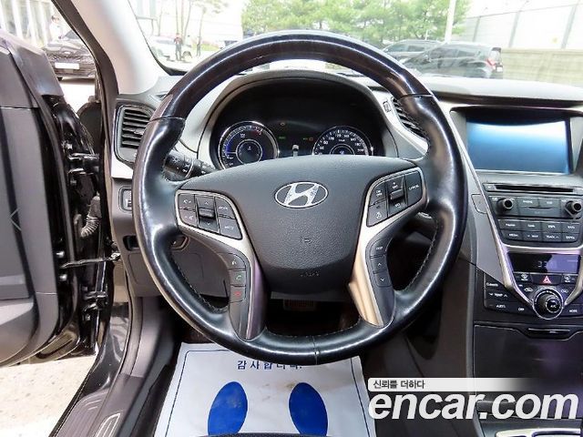 Hyundai Grandeur 2015 — photo 8