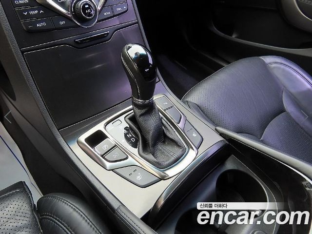 Hyundai Grandeur 2015 — photo 9