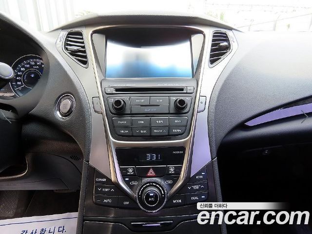 Hyundai Grandeur 2015 — photo 12