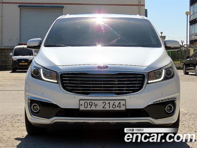 Kia Canival 2017 — photo 3