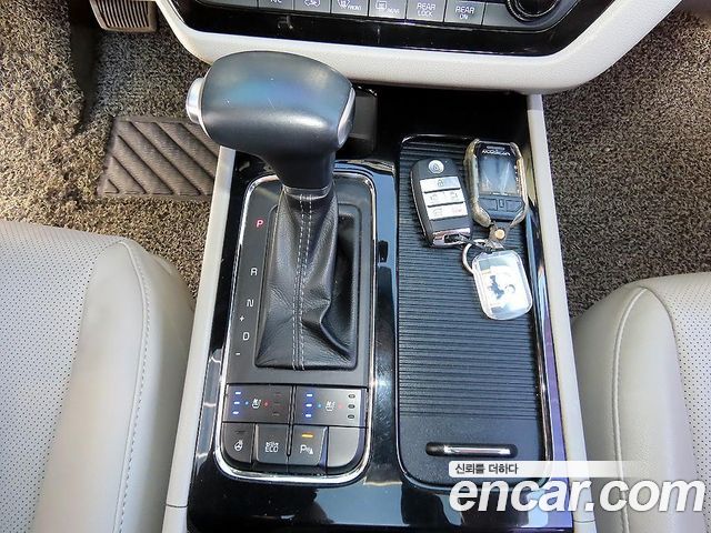 Kia Canival 2017 — photo 9