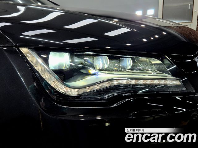 Audi A7 2014 — photo 11