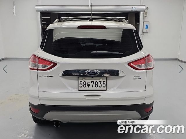 Ford Escape 2013 — photo 3