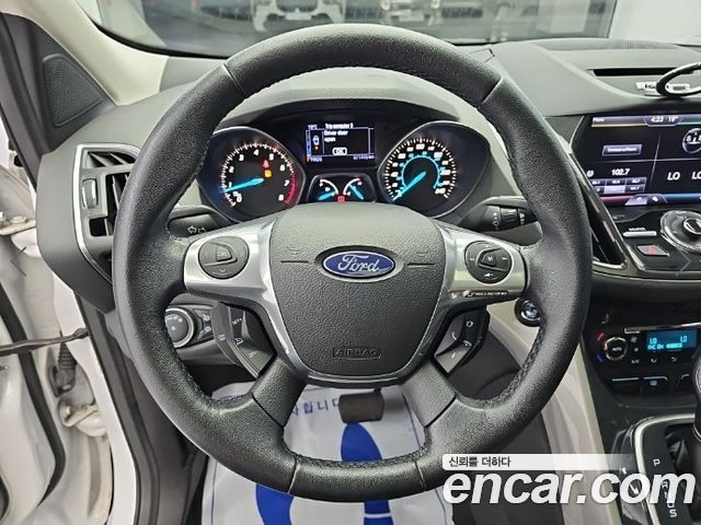 Ford Escape 2013 — photo 9