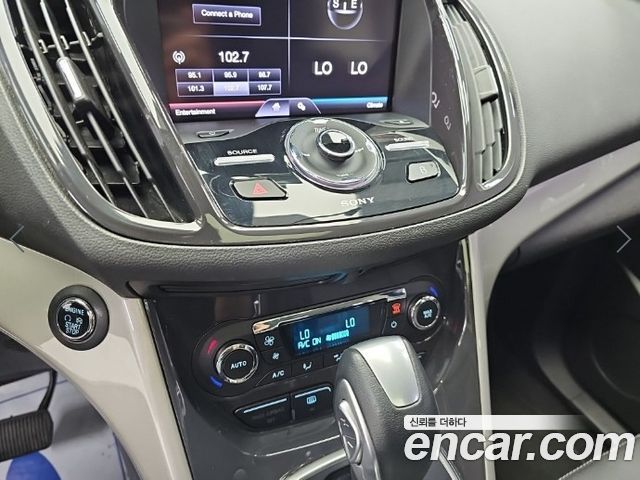 Ford Escape 2013 — photo 10