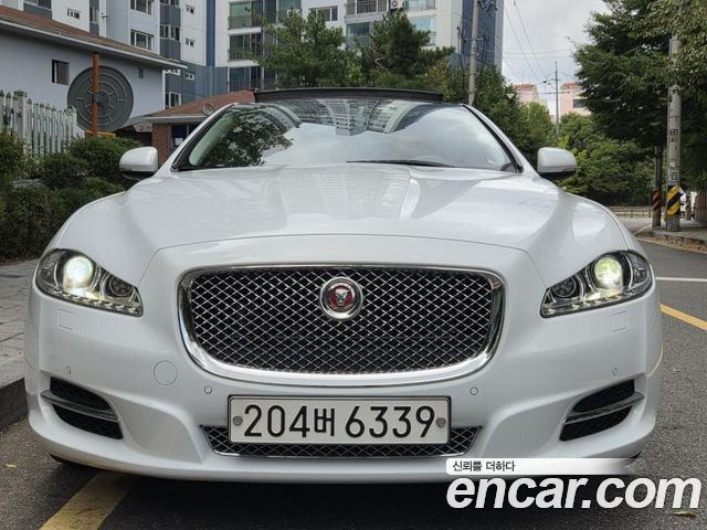 Jaguar XJ 2015 — photo 3