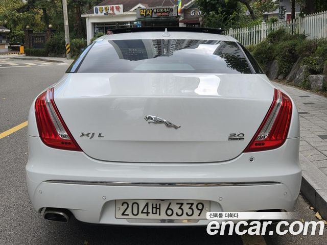 Jaguar XJ 2015 — photo 4