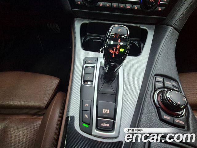 BMW 6-Series 2013 — photo 9