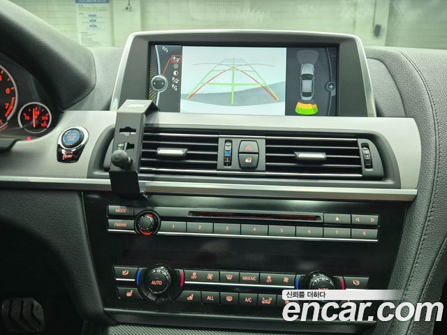 BMW 6-Series 2013 — photo 15