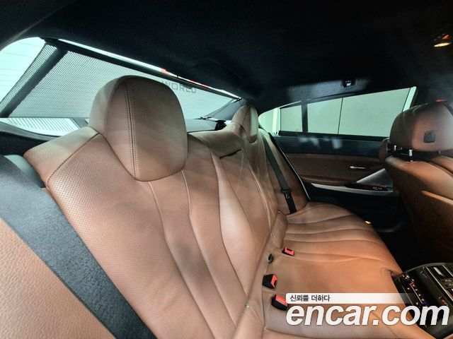 BMW 6-Series 2013 — photo 17