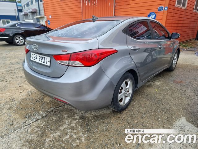 Hyundai AVANTE 2013 — photo 2
