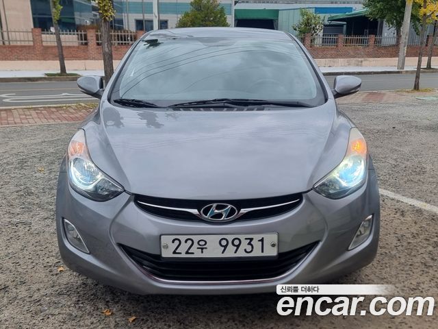 Hyundai AVANTE 2013 — photo 3