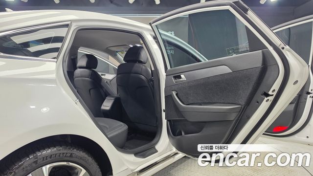 Hyundai Sonata 2019 — photo 12