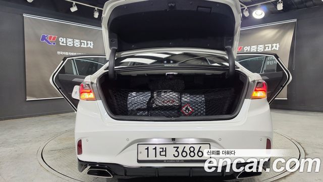 Hyundai Sonata 2019 — photo 13