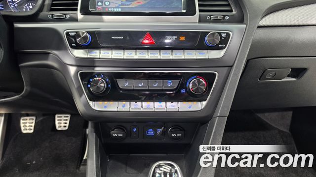 Hyundai Sonata 2019 — photo 16