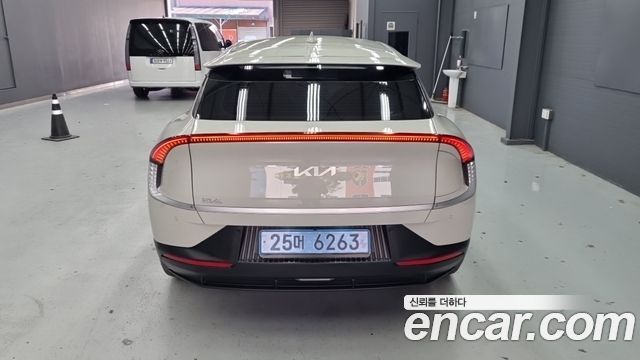 Kia EV6 2023 — photo 4