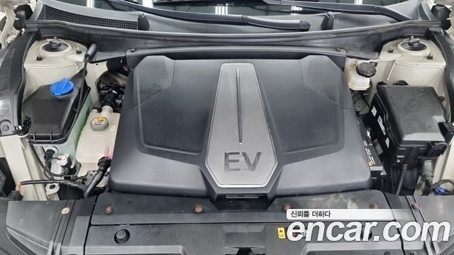 Kia EV6 2023 — photo 6