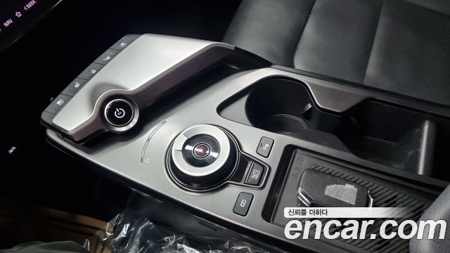 Kia EV6 2023 — photo 12