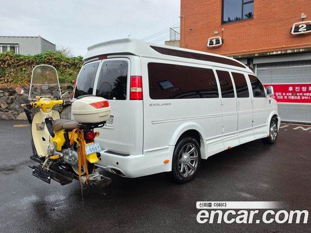 Chevrolet Express Van 2015 — photo 4