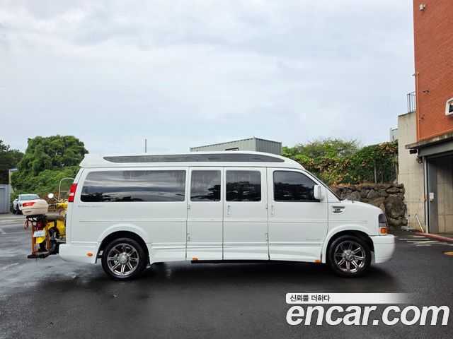 Chevrolet Express Van 2015 — photo 6