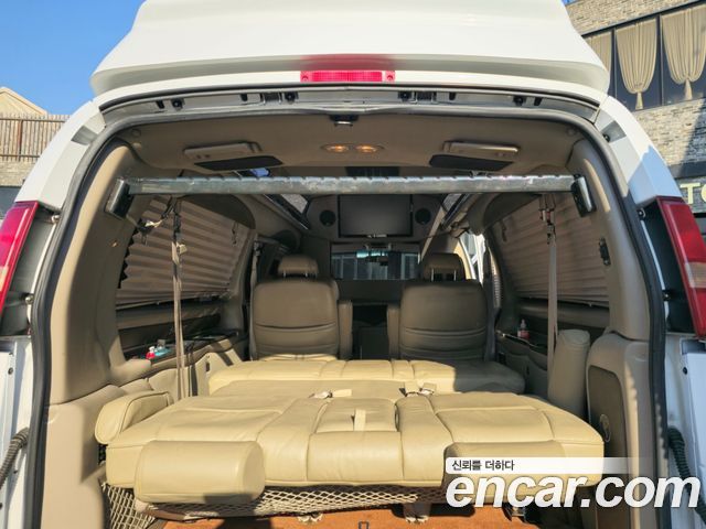 Chevrolet Express Van 2015 — photo 20