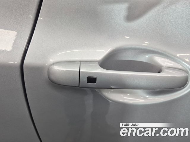 Hyundai Genesis 2009 — photo 11