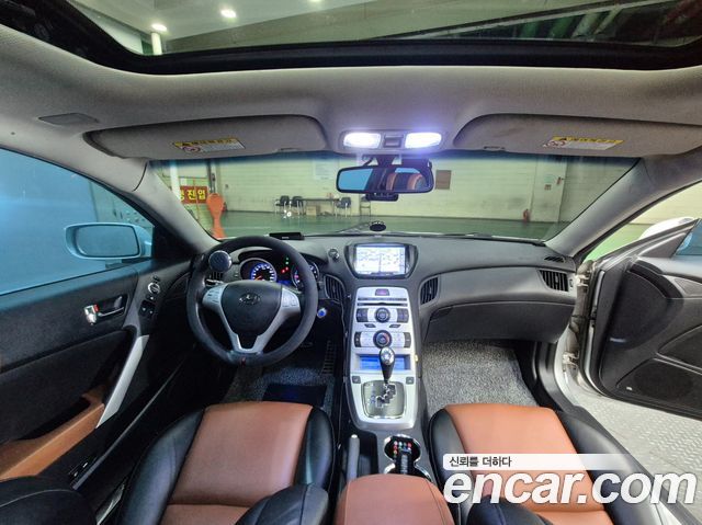 Hyundai Genesis 2009 — photo 13