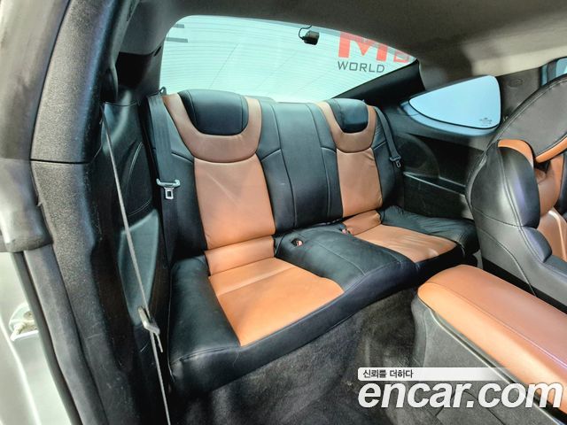 Hyundai Genesis 2009 — photo 16