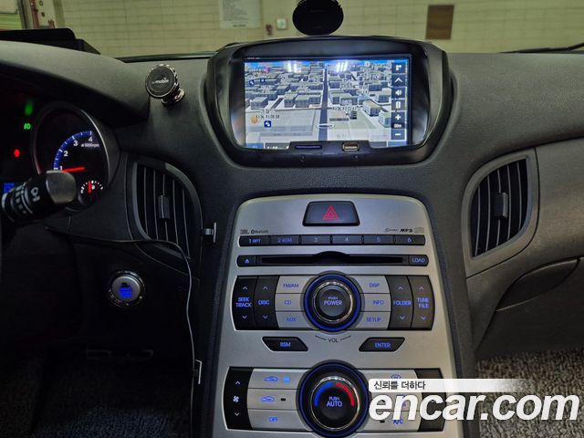 Hyundai Genesis 2009 — photo 17