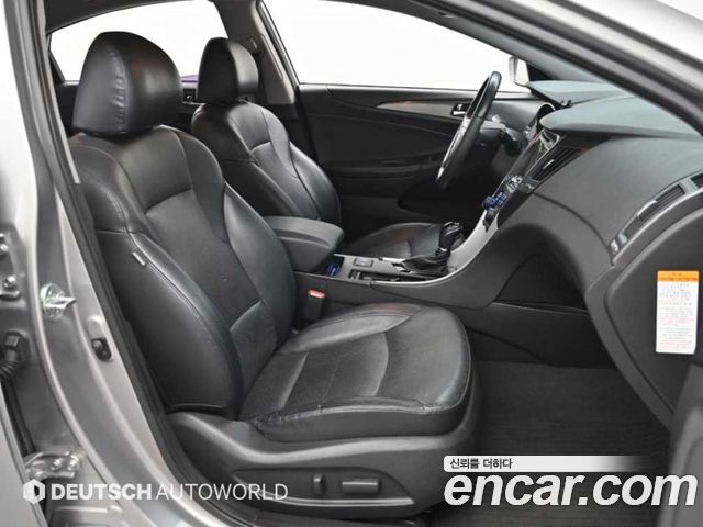 Hyundai Sonata 2012 — photo 13