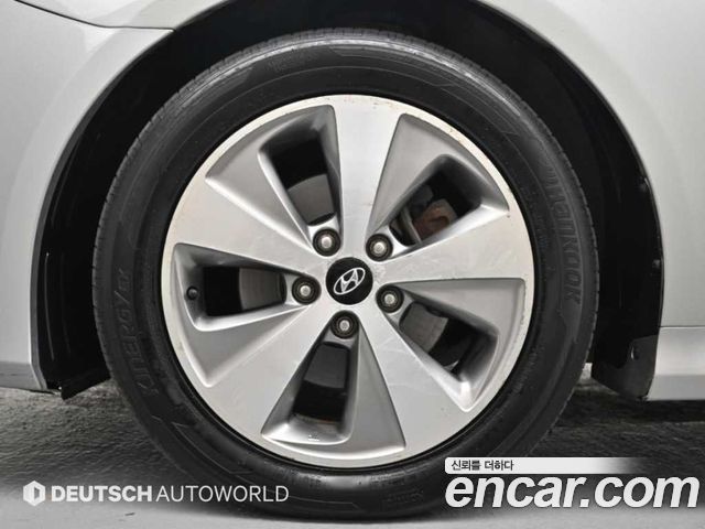 Hyundai Sonata 2012 — photo 19