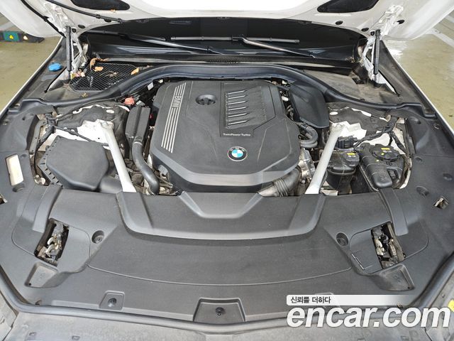BMW 7-Series 2020 — photo 6