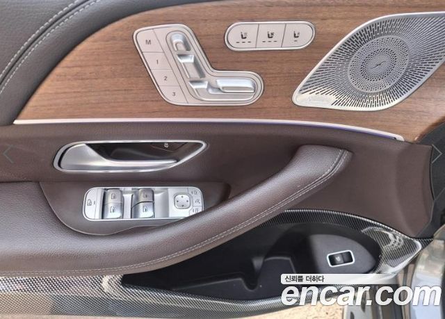 Mercedes-Benz GLS-Class 2021 — photo 8