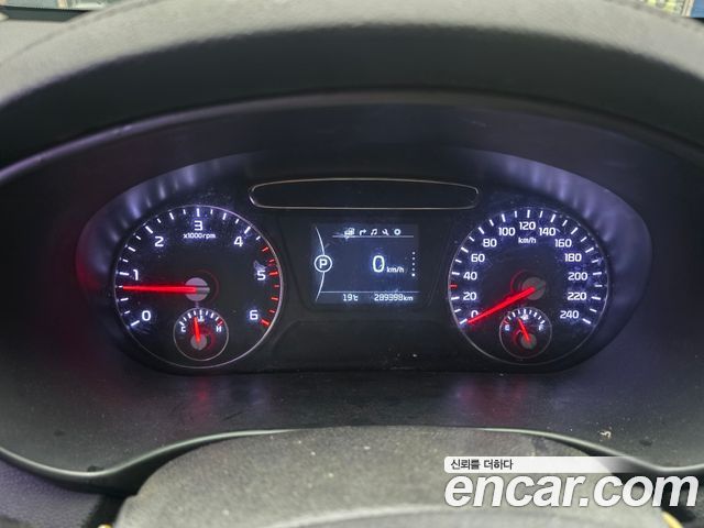 Kia Sorento 2017 — photo 8