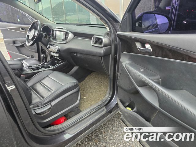 Kia Sorento 2017 — photo 14