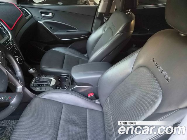 Hyundai Santafe 2016 — photo 11