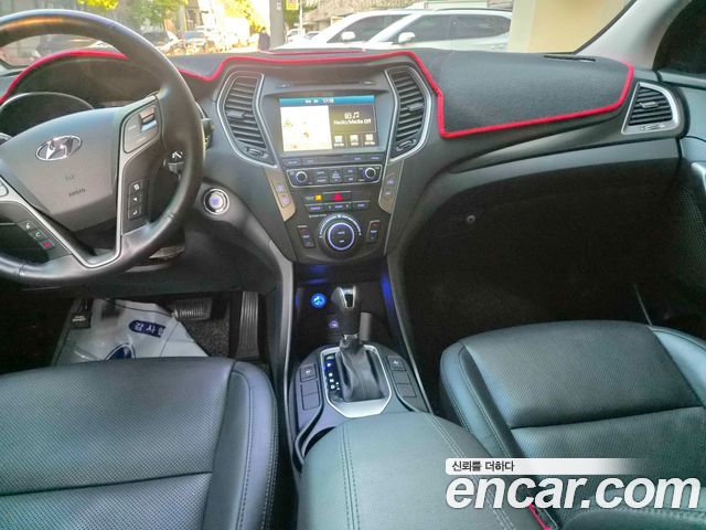 Hyundai Santafe 2016 — photo 12