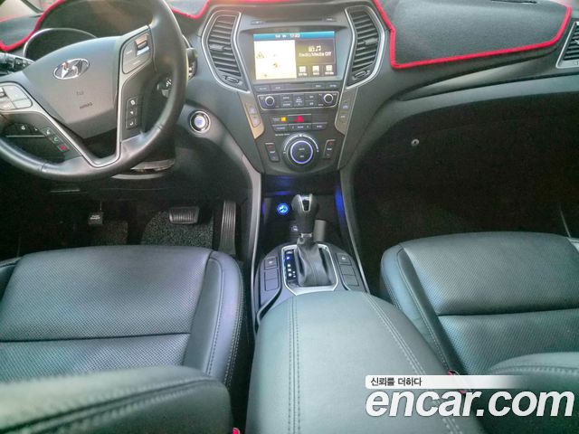 Hyundai Santafe 2016 — photo 13