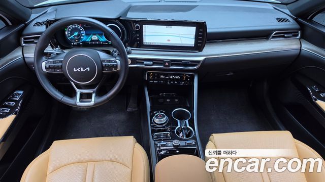 Kia K5 2023 — photo 10