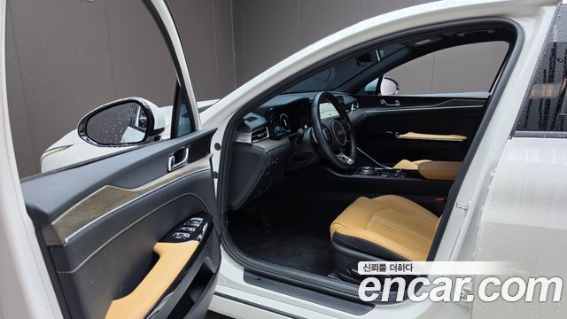 Kia K5 2023 — photo 13