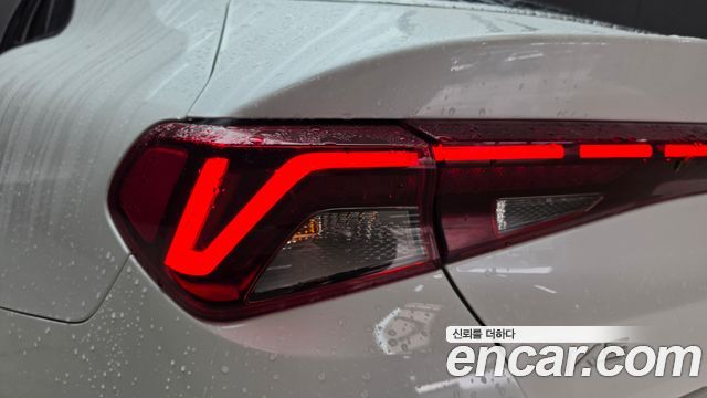 Kia K5 2023 — photo 9