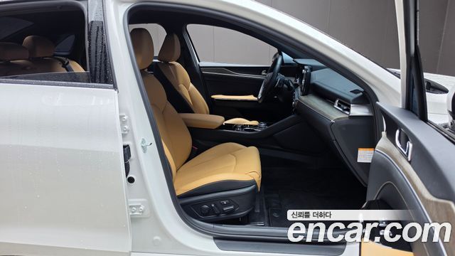Kia K5 2023 — photo 16