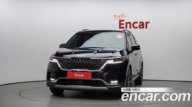 Kia Canival 2023 — photo 3