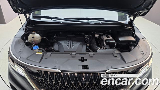 Kia Canival 2023 — photo 6