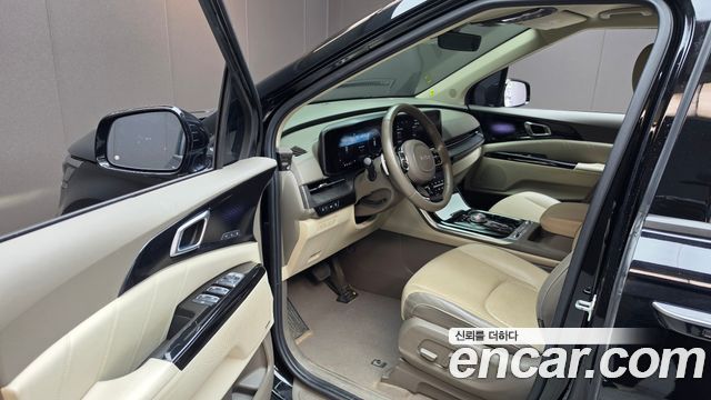 Kia Canival 2023 — photo 13