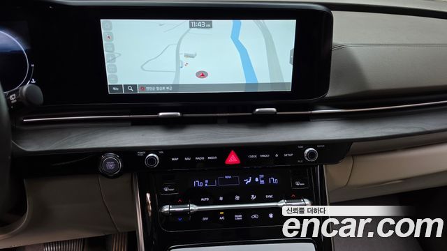 Kia Canival 2023 — photo 19