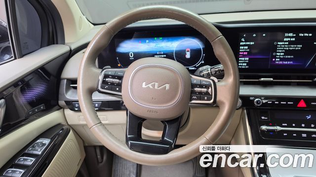 Kia Canival 2023 — photo 24